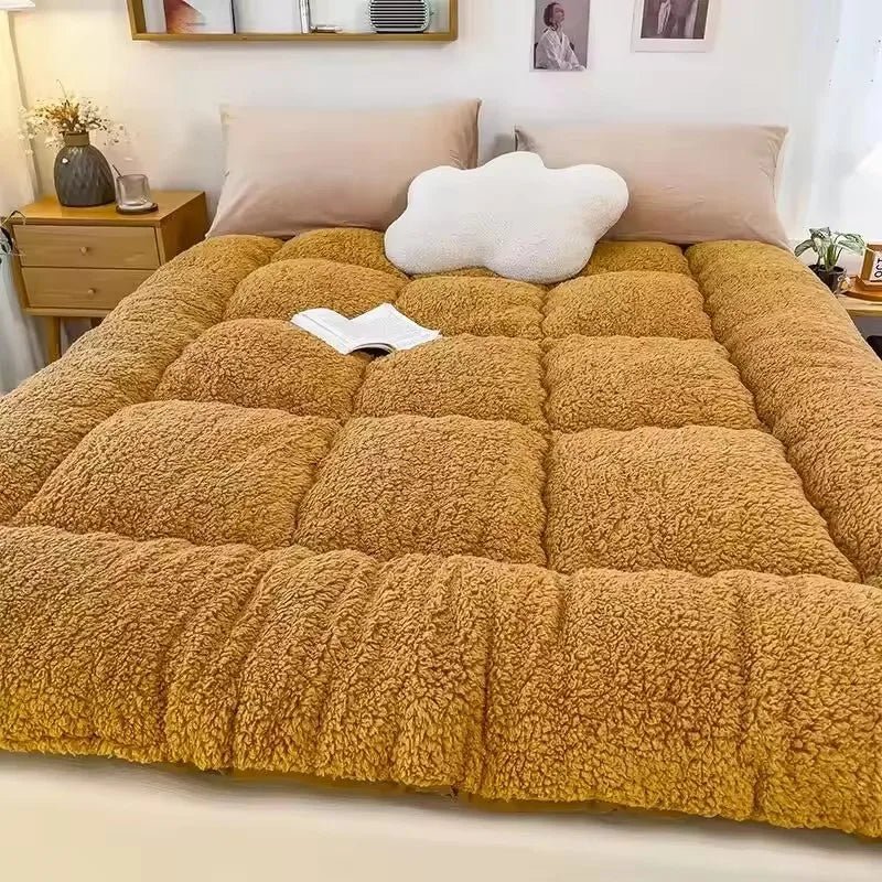 Mattress Topper Warm Lamb Fleece Mattress Upholstered Bed Winter Student Dormitory Sleeping Pad Single Double Floor Mat