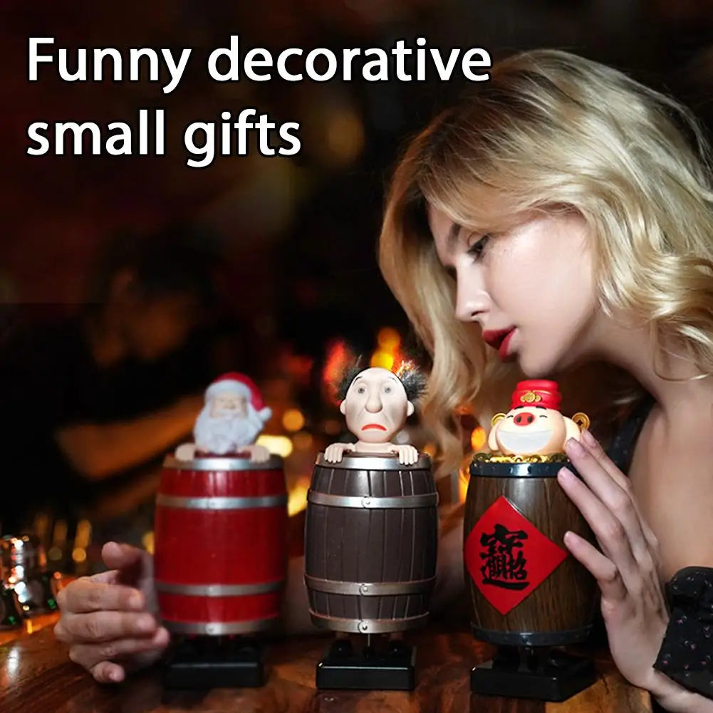 Funny Cigarette Holder Spoof Cigarette Box, Funny Santa Claus in The Wooden Barrel Cigarette Dispenser Up Prank Toy Xmas Gifts