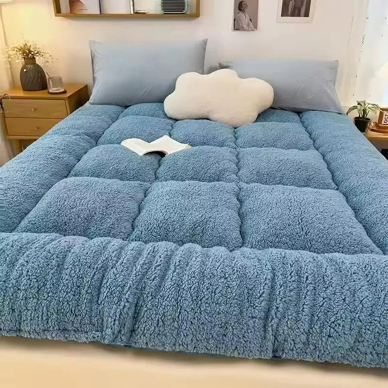 Mattress Topper Warm Lamb Fleece Mattress Upholstered Bed Winter Student Dormitory Sleeping Pad Single Double Floor Mat