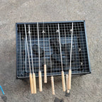 Portable Barbecue Stove with Foldable Barbecue Rack, Smokeless Charcoal Stove Suitable for Outdoor Camping and Picnics